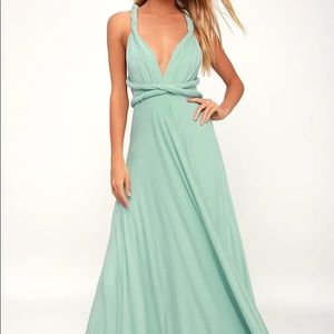 Lulu’s maxi dress in Sage